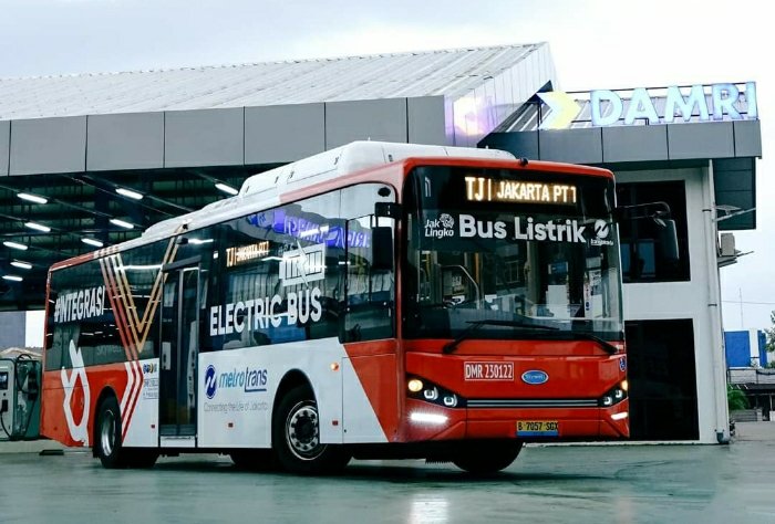 Bus Listrik Perum Damri. (Facebook.com/Damri)