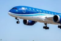 Pesawat Azerbaijan Airlines. (Insstagram.com @azerbaijanairlines)