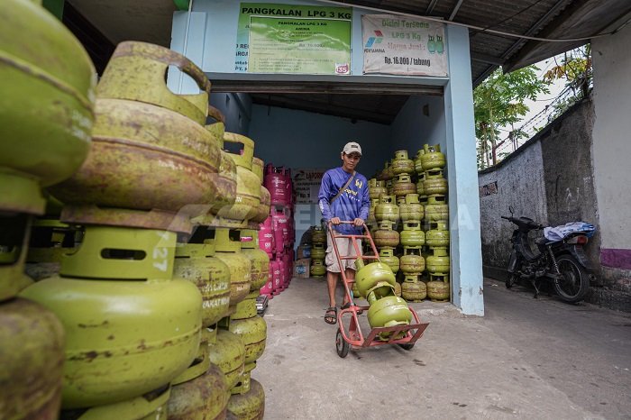 Penataan Distribusi LPG 3 Kg Pengecer Berperan Menjadi Sub Pangkalan. (Dok. Pertamina.com)