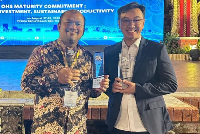 Suasana penyerahan penghargaan OSH Asia&rsquo;s Summit 2025 kepada Pertamina EP Cepu Regional Indonesia Timur. (Dok. Pertamina EP Cepu)

